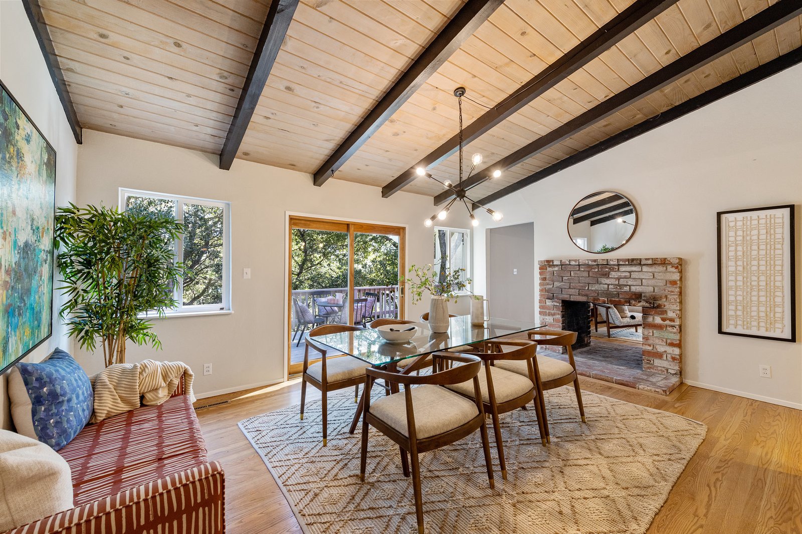 11037 Broadway Terrace